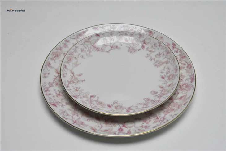Elegant Floral Ceramic Dinnerware Set With Gold Accents factory